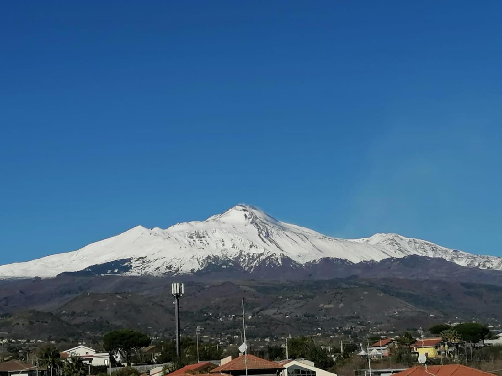 Il Sole Dell'Etna Apartment Aci Sant'Antonio Exterior photo